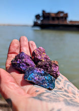 Load image into Gallery viewer, Pocket Sized Peacock Ore to bring you happiness