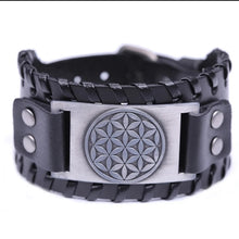 Load image into Gallery viewer, Powerful ,Sacred Geometry Leather Bracelets Big Flower of life patter with Silver
