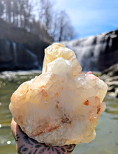 Load image into Gallery viewer, HUGE LEMON QUARTZ to bring out positive energy