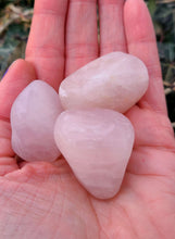Load image into Gallery viewer, Tumbled Rose quartz to bring more self love 💘💘
